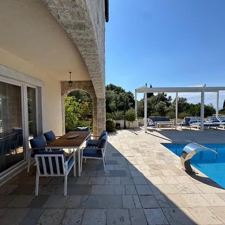 Casa Oliva Villas With Private Heating Pools Budva Exterior photo